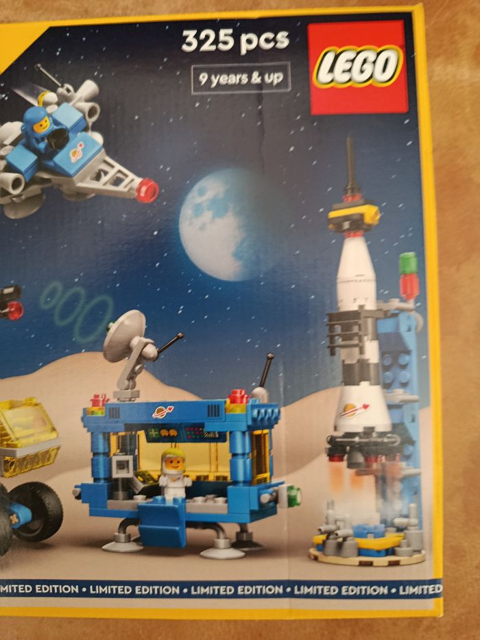 Neuf - Lego Space - Edition Limitée - 40712 - La micro base de lancement de fusée - photo numéro 3
