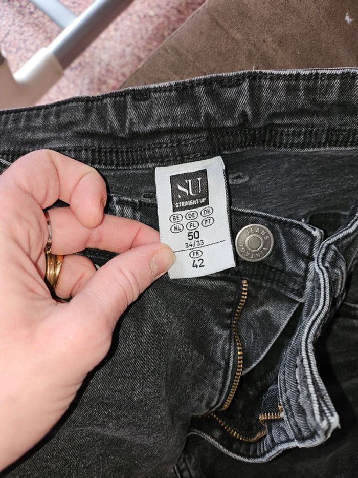 Jean noir 42 - photo numéro 2