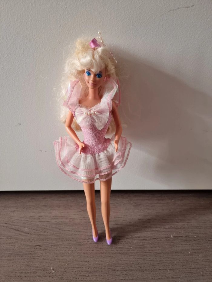 Barbie robe rose - photo numéro 2