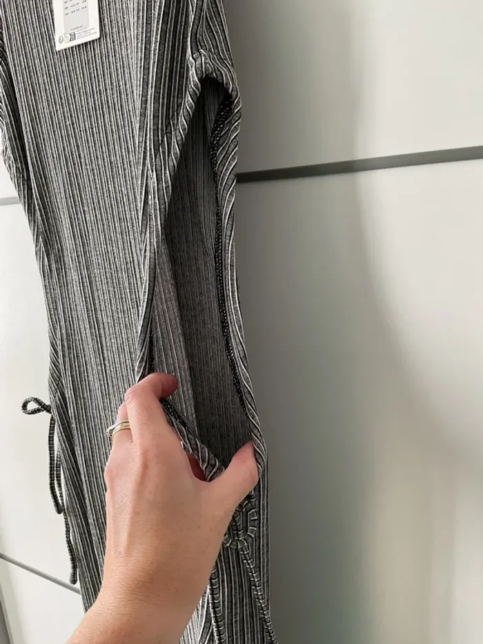 Robe longue échancrée - photo numéro 8