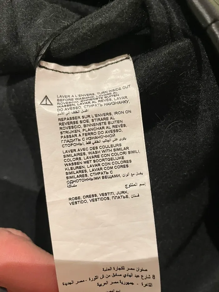 Jolie robe noire simili cuir taille 36 de marque Jennyfer - photo numéro 6