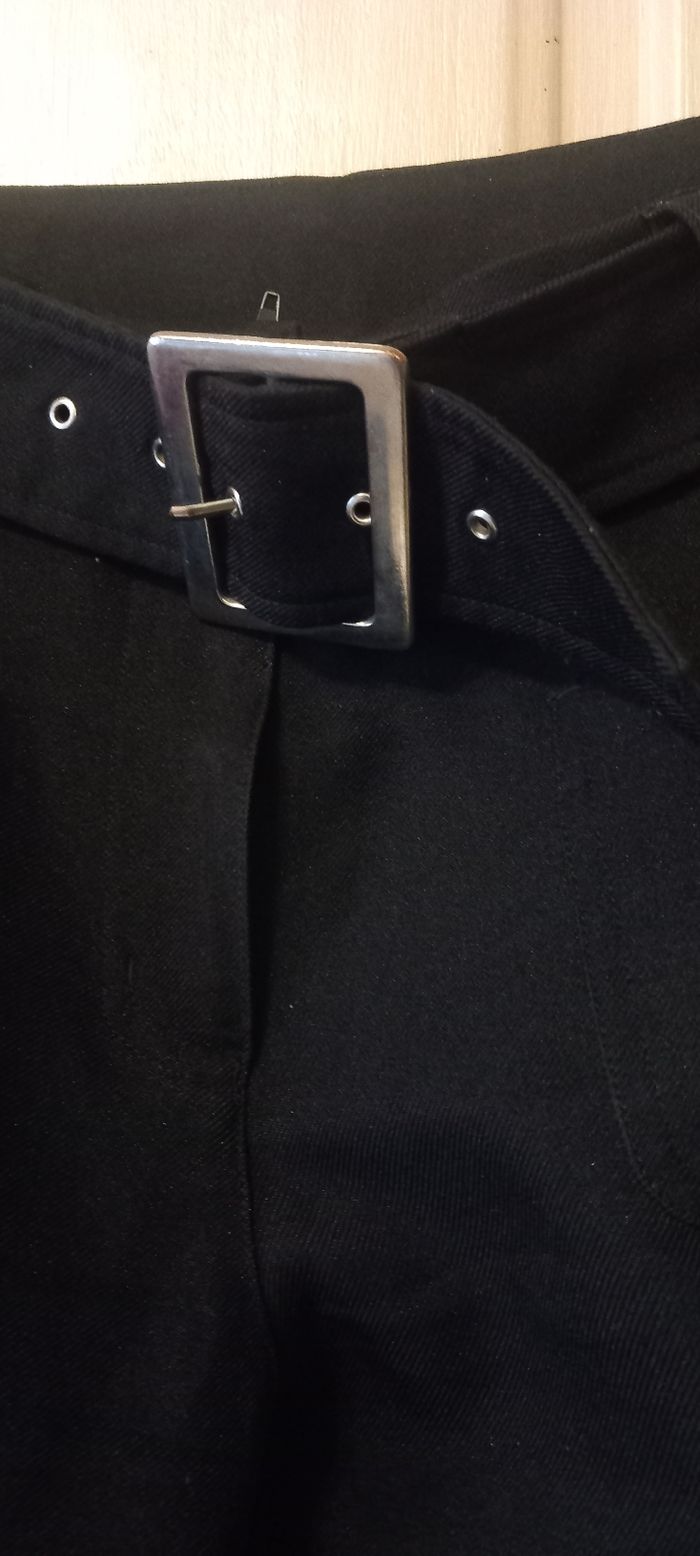 Pantalon noir classique