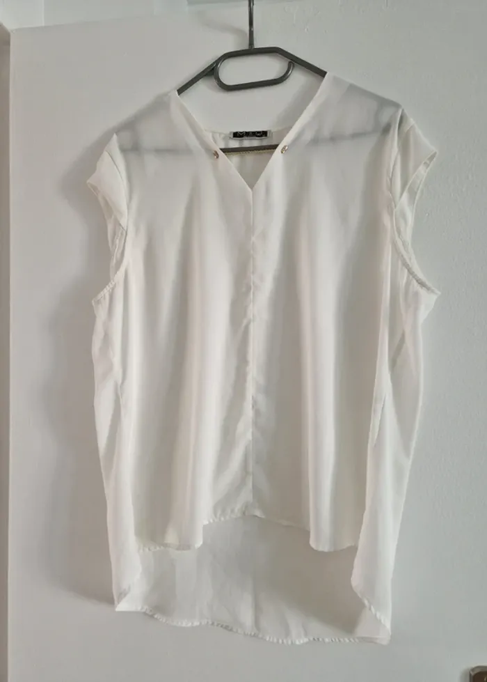 2 Blouses sans manches - photo numéro 2