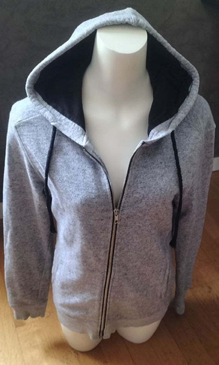 Sweat Mixte fille ou garçon Taille 36/38 Zara voir mesures