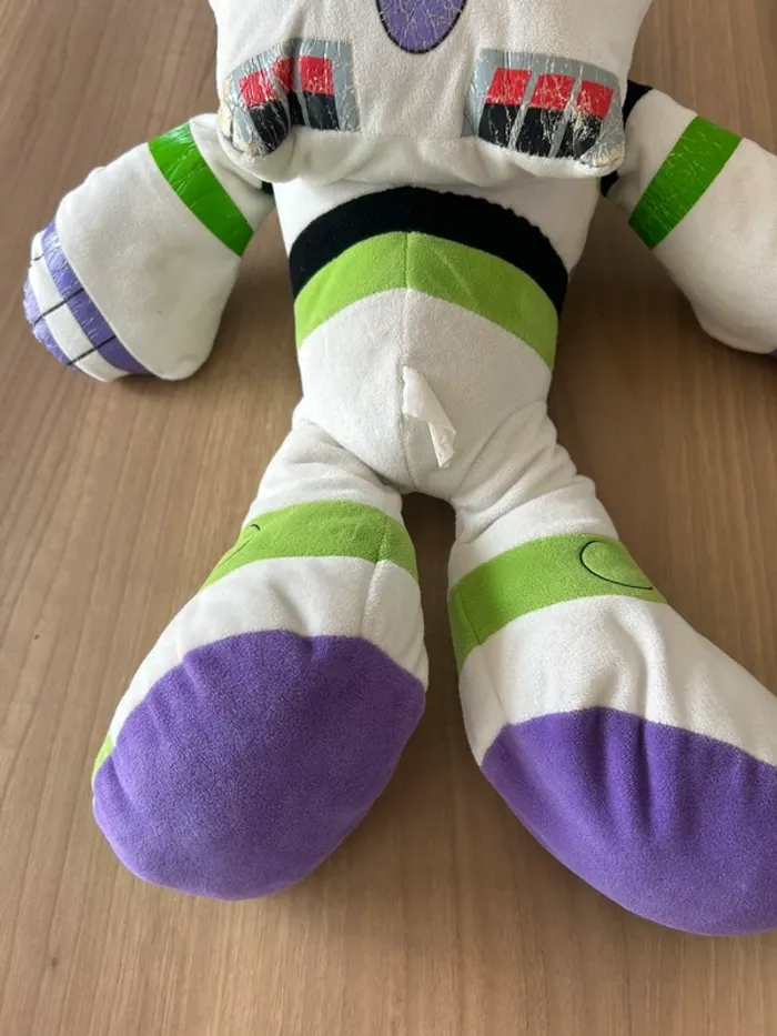 Très grande peluche buzz l’éclair toy story - photo numéro 10