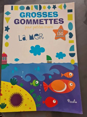 Livre activite de grosses gommettes