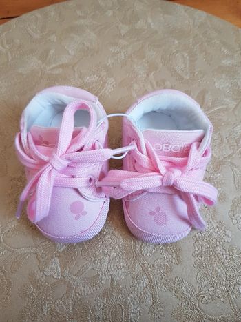 Chaussures bébé fille taille 1/6 mois