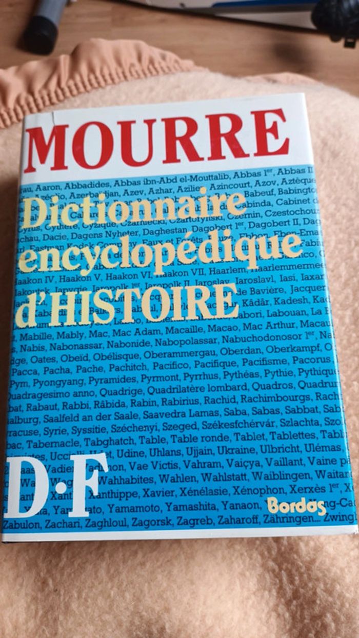 Dictionnaire encyclopédique d'histoire D.F