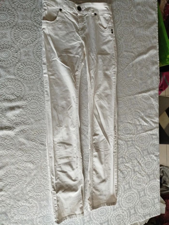 Pantalon blanc - photo numéro 2