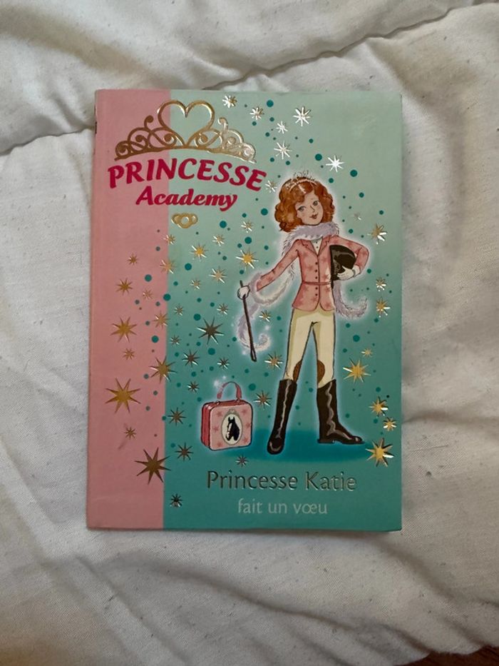 Lot 9 livres Princess Academy - photo numéro 12