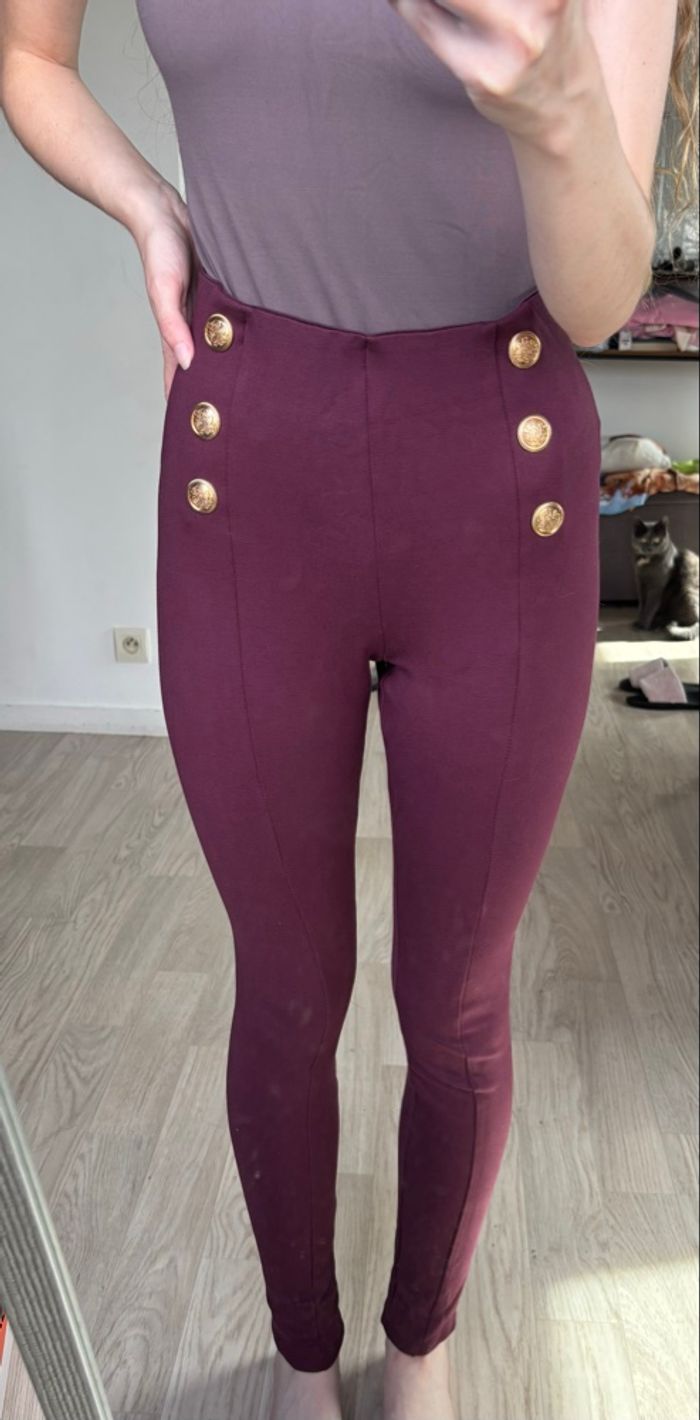 Legging violet/prune boutons doré esmara très bon état - photo numéro 6