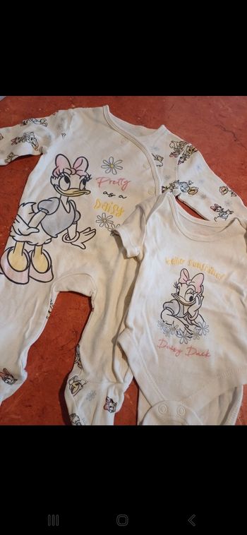 Pyjama  / body bébé taille 3 mois