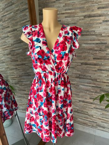 Petite robe fleurie rose, blanc bleu