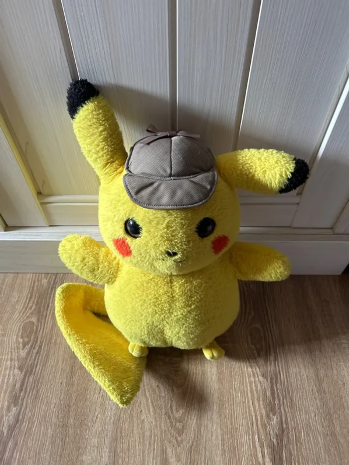 Peluche Pikachu “Détective Pikachu” / Film 2019 / Officielle / Très bon état / Pokémon - photo numéro 2