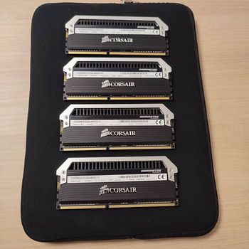 Ram Corsair 32Go dominator platinium 2400MHz 4x8go DDR4