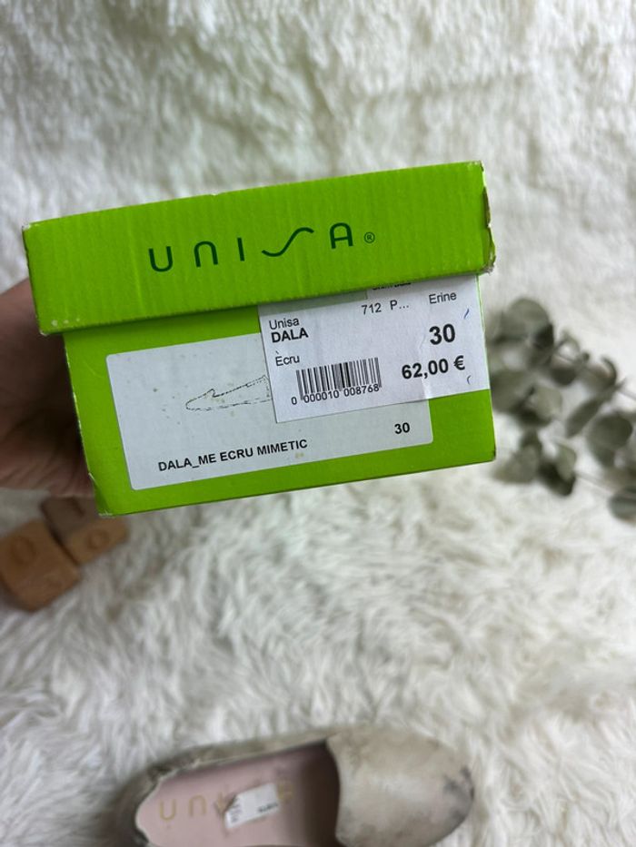 Paire de slipper Unisa taille 30 - photo numéro 6