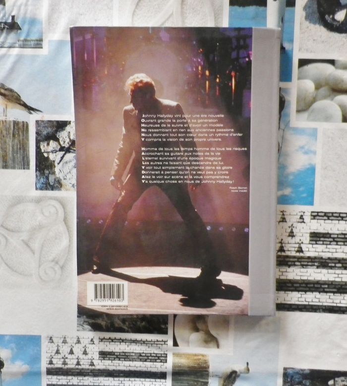 Johnny Hallyday, une vie par R. Bouet et J.Jacques Arnould - photo numéro 3