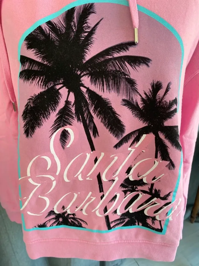 Sweat-shirt à capuche rose from future L - photo numéro 2