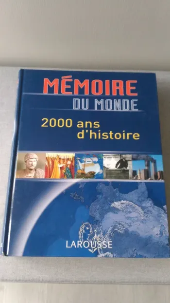 très gros livre Mémoire du monde 2000 ans d'histoire