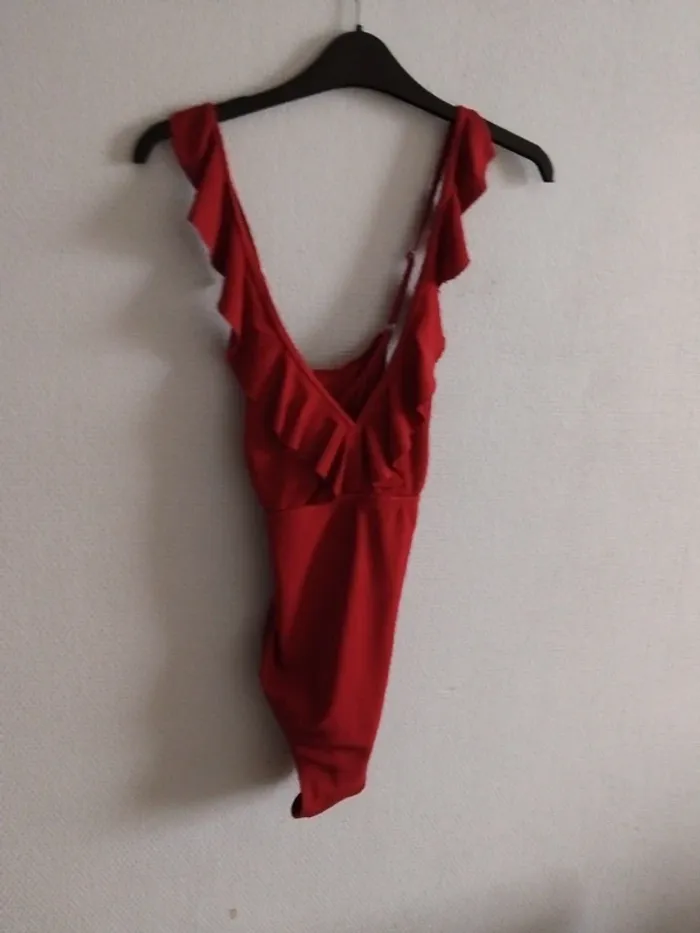Une pièce brunex taille 40 - photo numéro 2