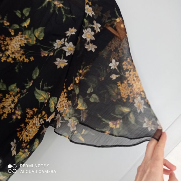 Blouse noire à fleurs t38 - photo numéro 6