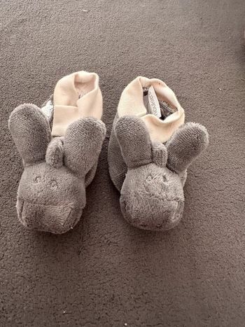Noukies chaussons taille unique