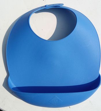 bavoir bleu  en  silicone enfant, bac récupérateur, Rose, tex baby, alimentation, repas, de 6 à 18 mois environ