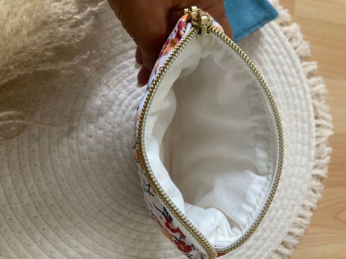 Lot de 5 lingettes démaquillantes avec pochette. - photo numéro 4