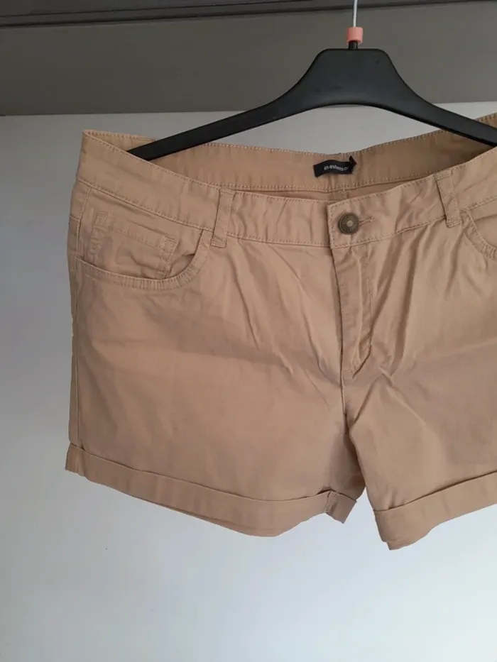 Short taille 42. In extenso - photo numéro 2