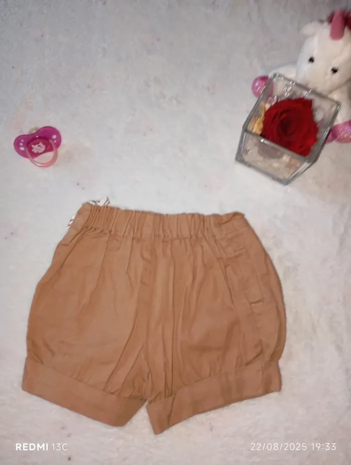 Short fille - photo numéro 3