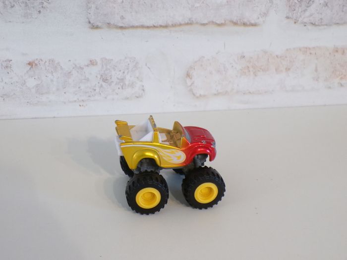 Monster Trucks - Blaze - Les monstres Machines  (J5) - photo numéro 3