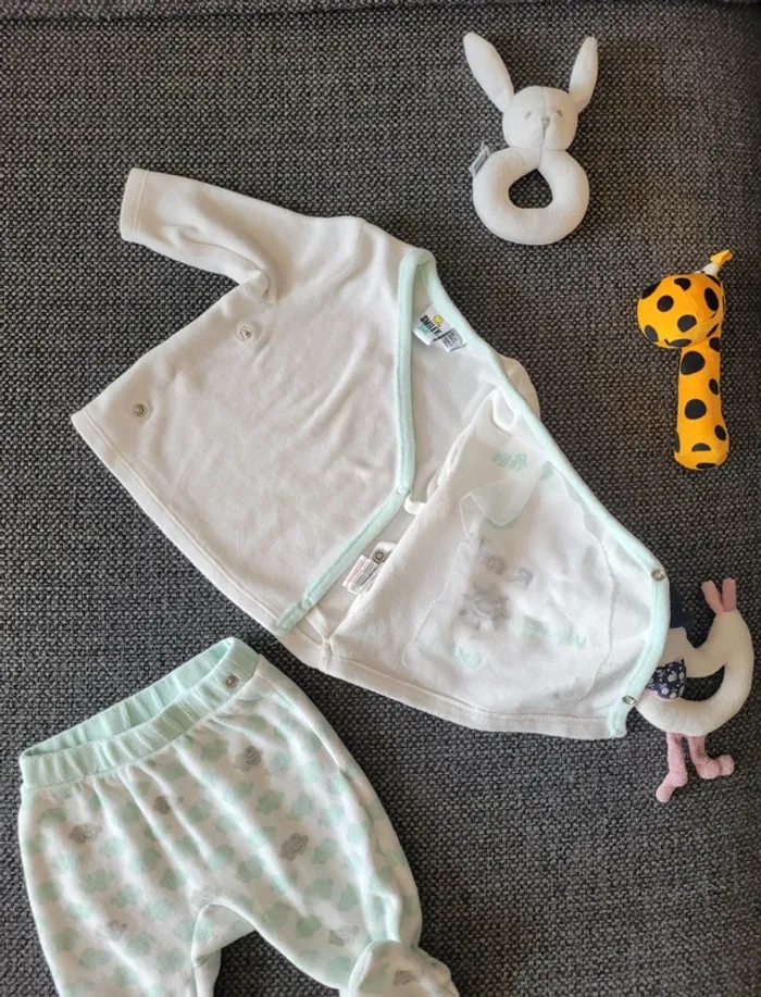 Pyjama velours 2 pièces 3 mois - photo numéro 7