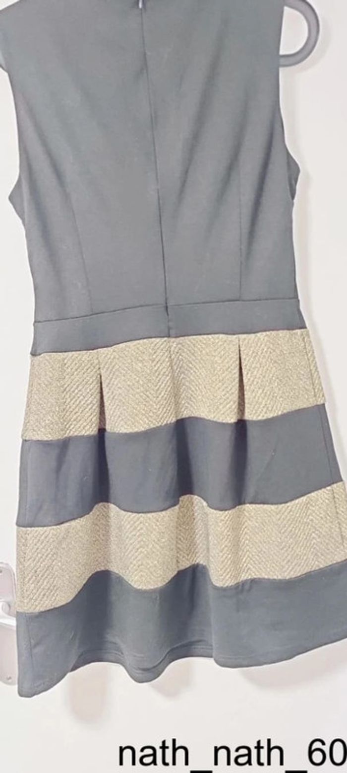 Robe noire dorée taille L - photo numéro 2