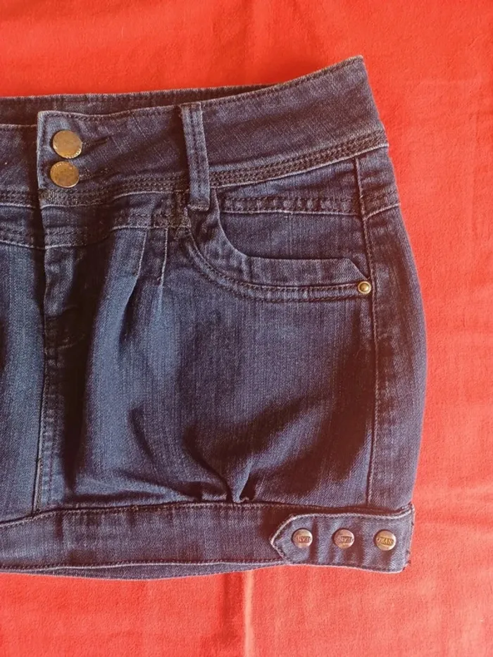 Mini jupe en jean - photo numéro 5