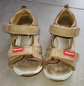 Sandalette marron Fisher Price taille 25