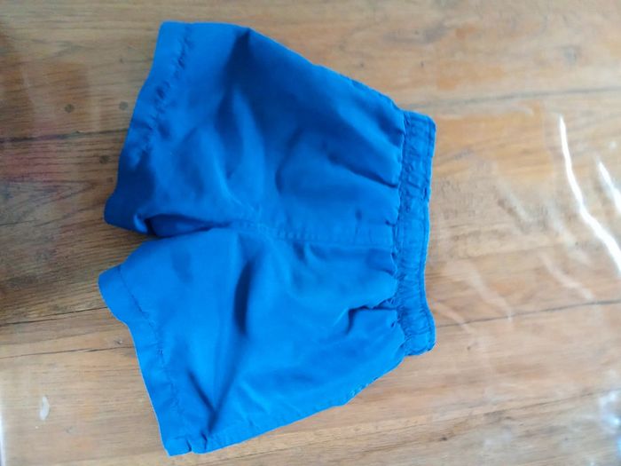 Short de bain bleu - photo numéro 2