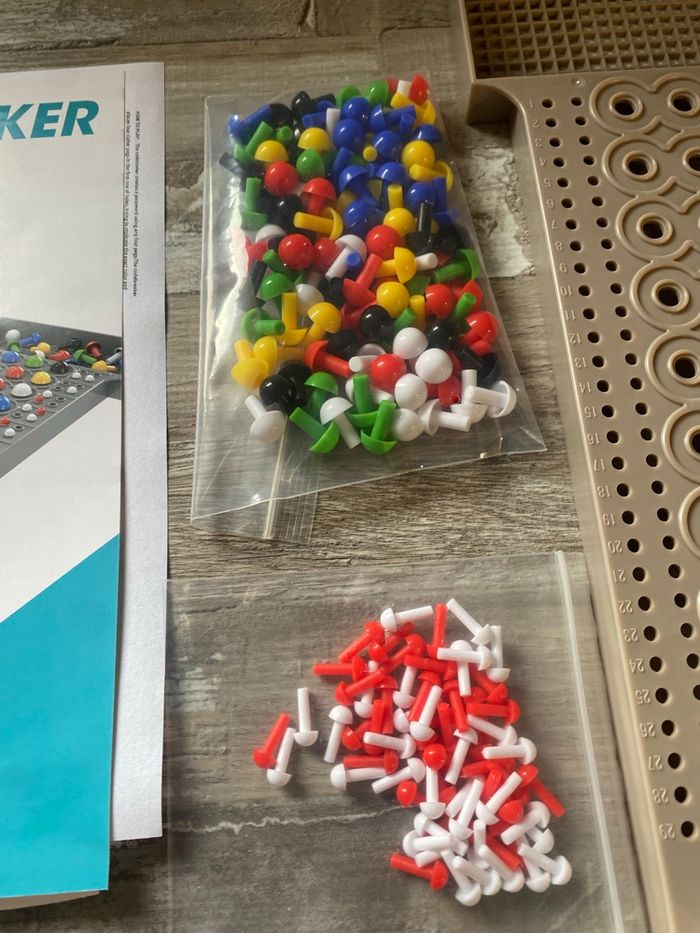 Jeu de recherche code couleurs