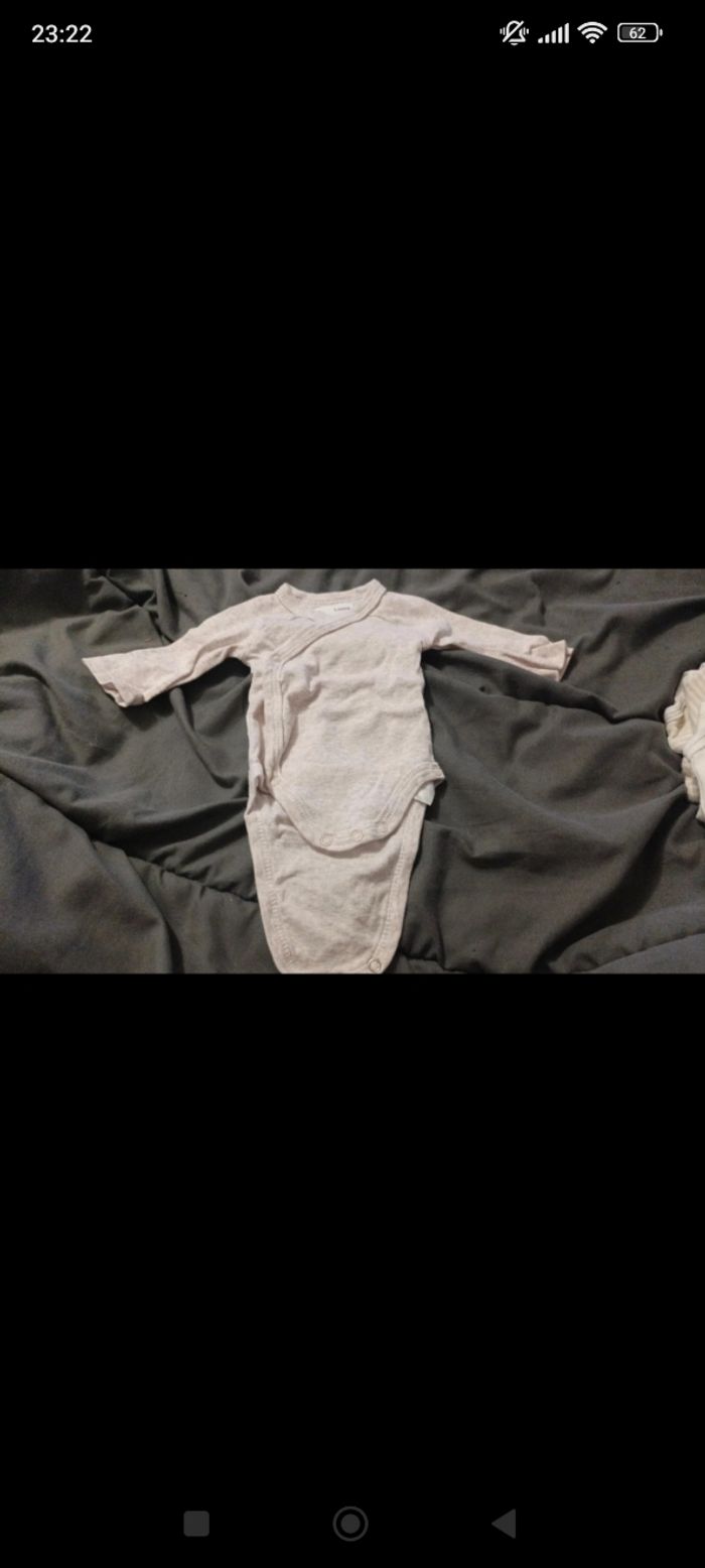 Bodies bébé fille - photo numéro 2