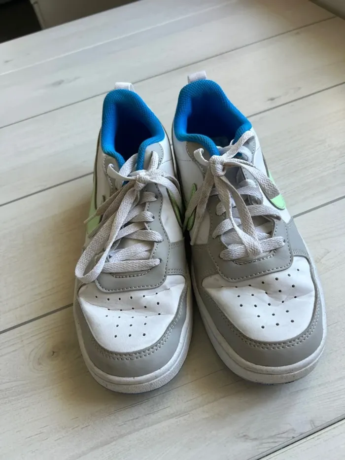 Basket Nike taille 38 - photo numéro 2