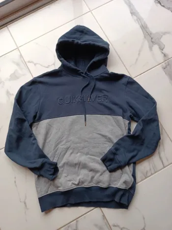 Sweat à capuche