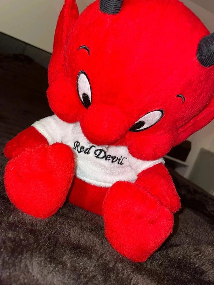 Superbe nounours « red evil » - photo numéro 3