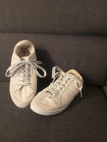 Baskets en tissu crème et paillettes 37