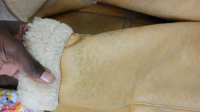 Beau manteau en peau de mouton retourné Shearling montone capuche laine blanche - photo numéro 12