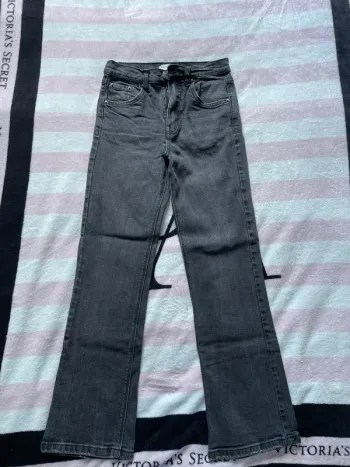 Jean noir pull and bear