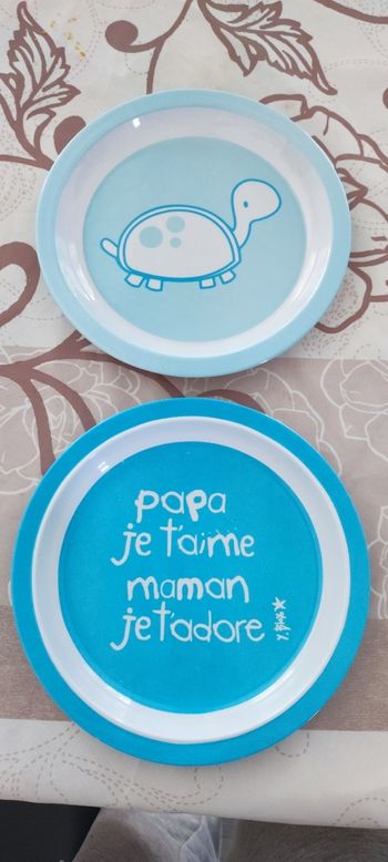 Deux assiettes