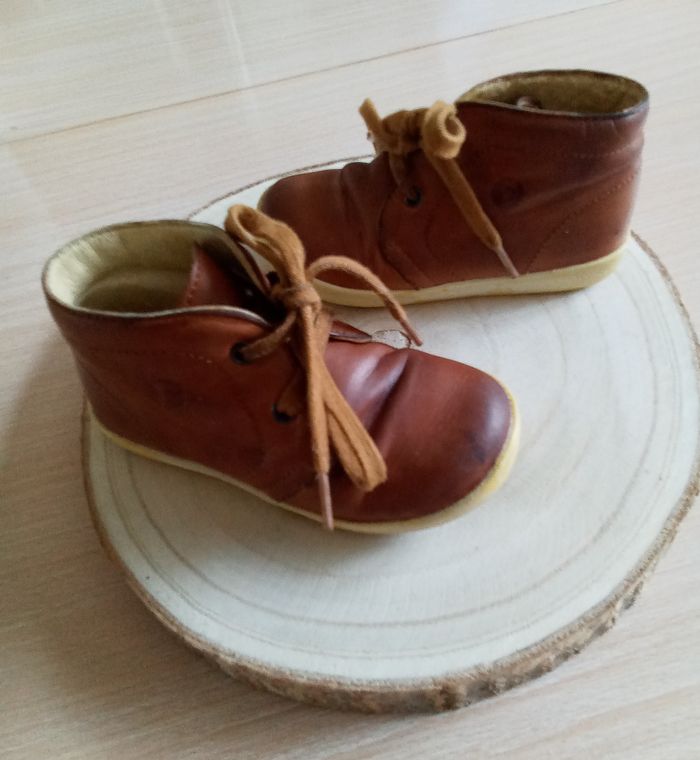 Chaussures Falcotto taille 22 - photo numéro 3