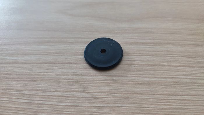 Support roue arrière pièce détachée miniature 1/18 Burago Alfa Romeo 2300 spider 1932 #B61 - photo numéro 2