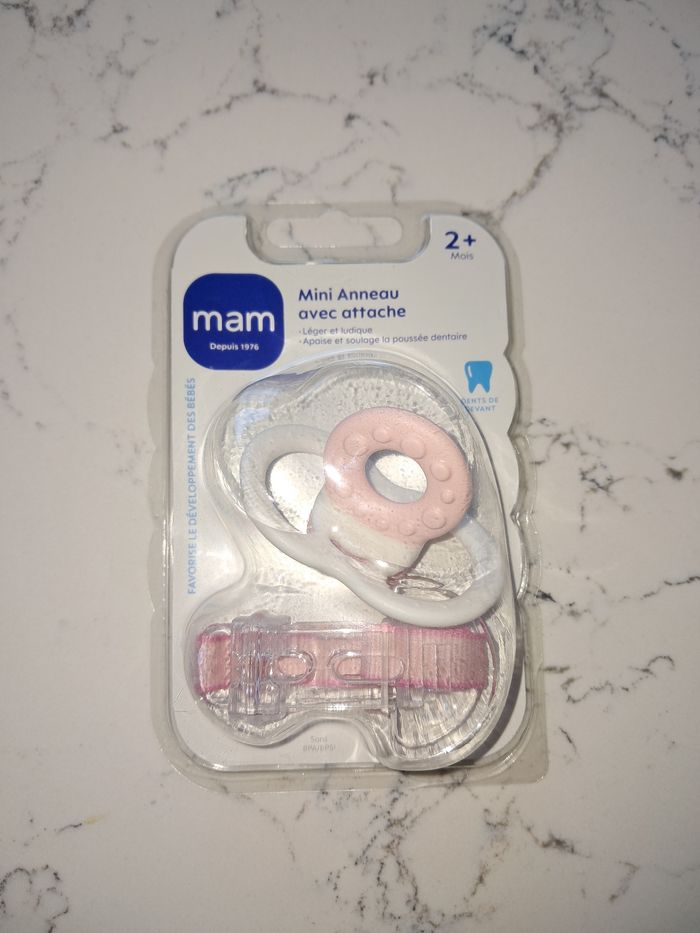 Mini anneau avec attache