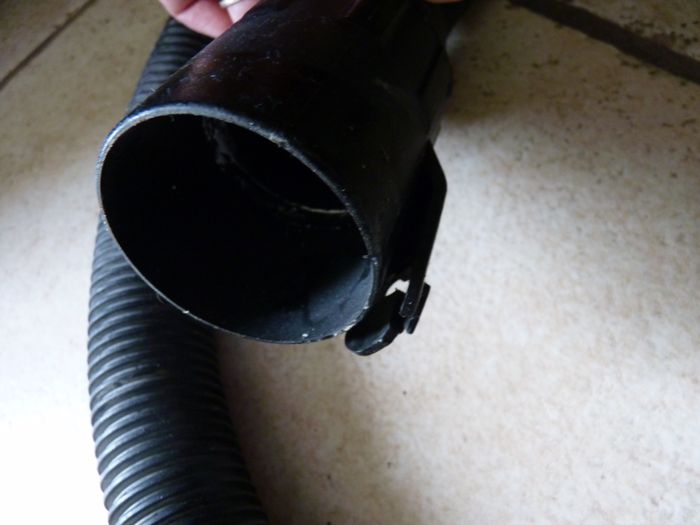 tuyau aspirateur piece flexible noir petit electromenager TBE - photo numéro 2