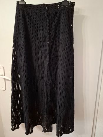 Jupe longue ajouré taille 38 mesure dans l'annonce